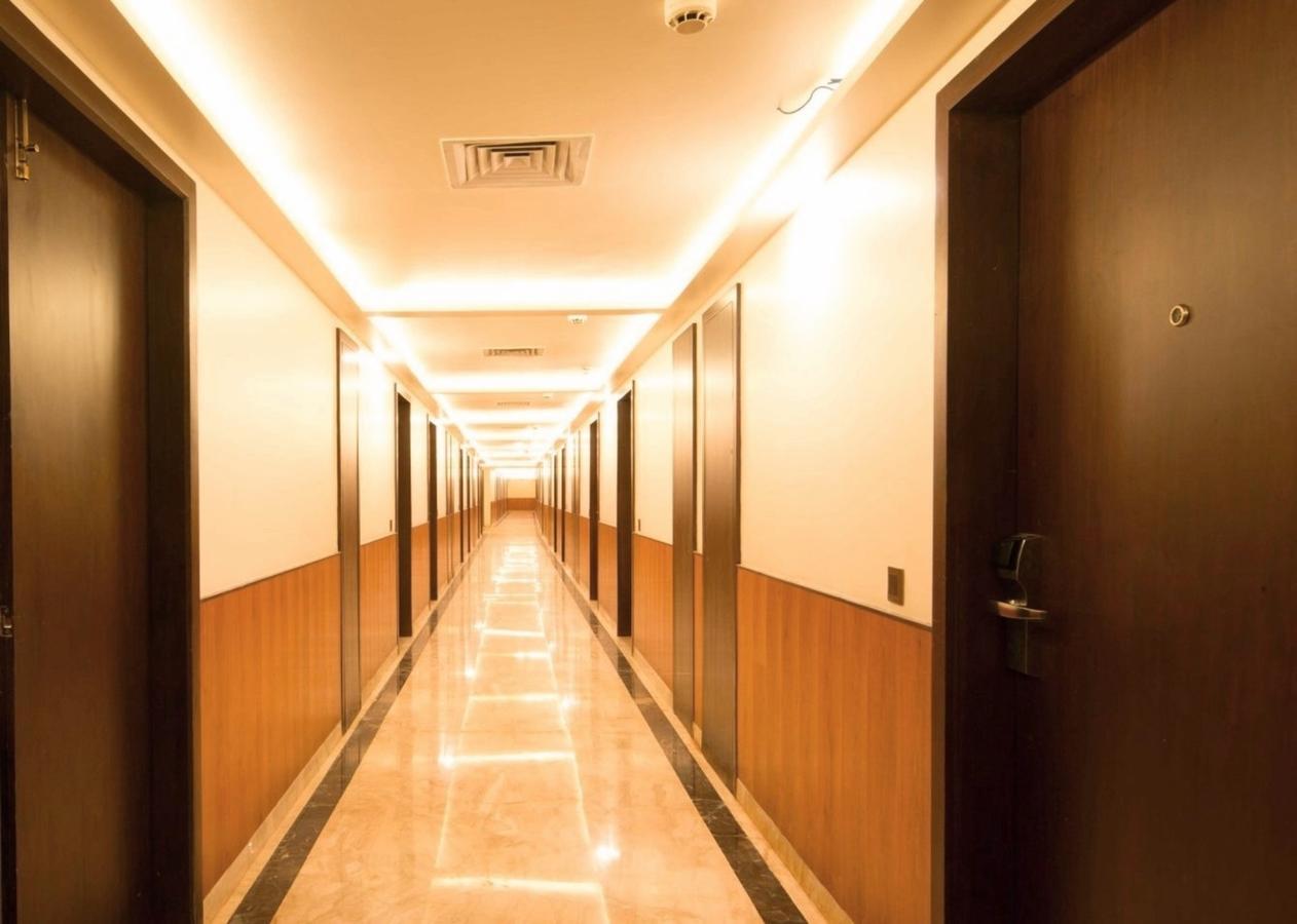 Hotel Central Park Manipal Exteriör bild